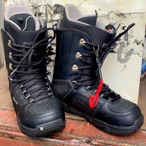 Burton Tribute snowboard boots